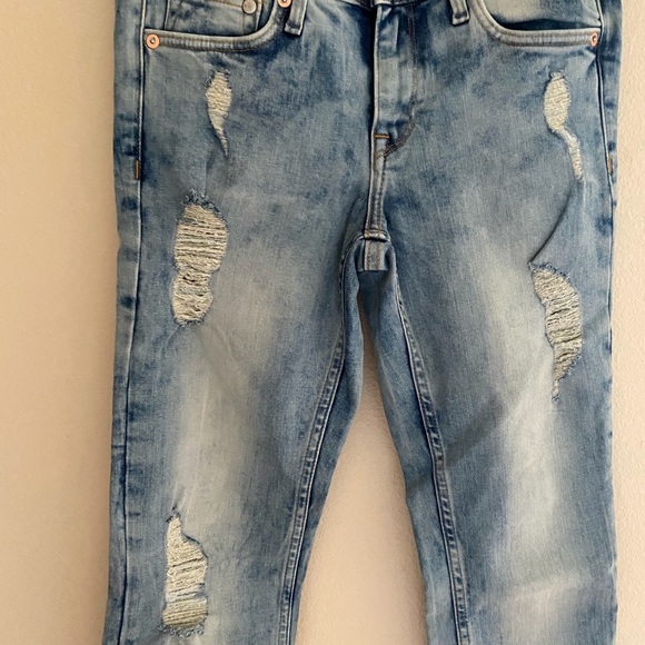 ⬇️LAST CHANCE⬇️ H & M Denim Lightwash 26/30 Skinny Low Waist Jeans EUC - Picture 6 of 6